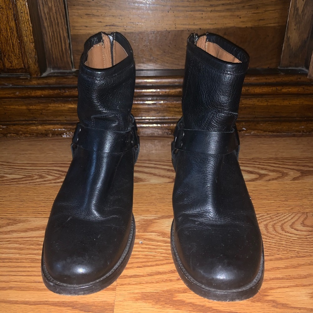 FRYE Phillip harness boot